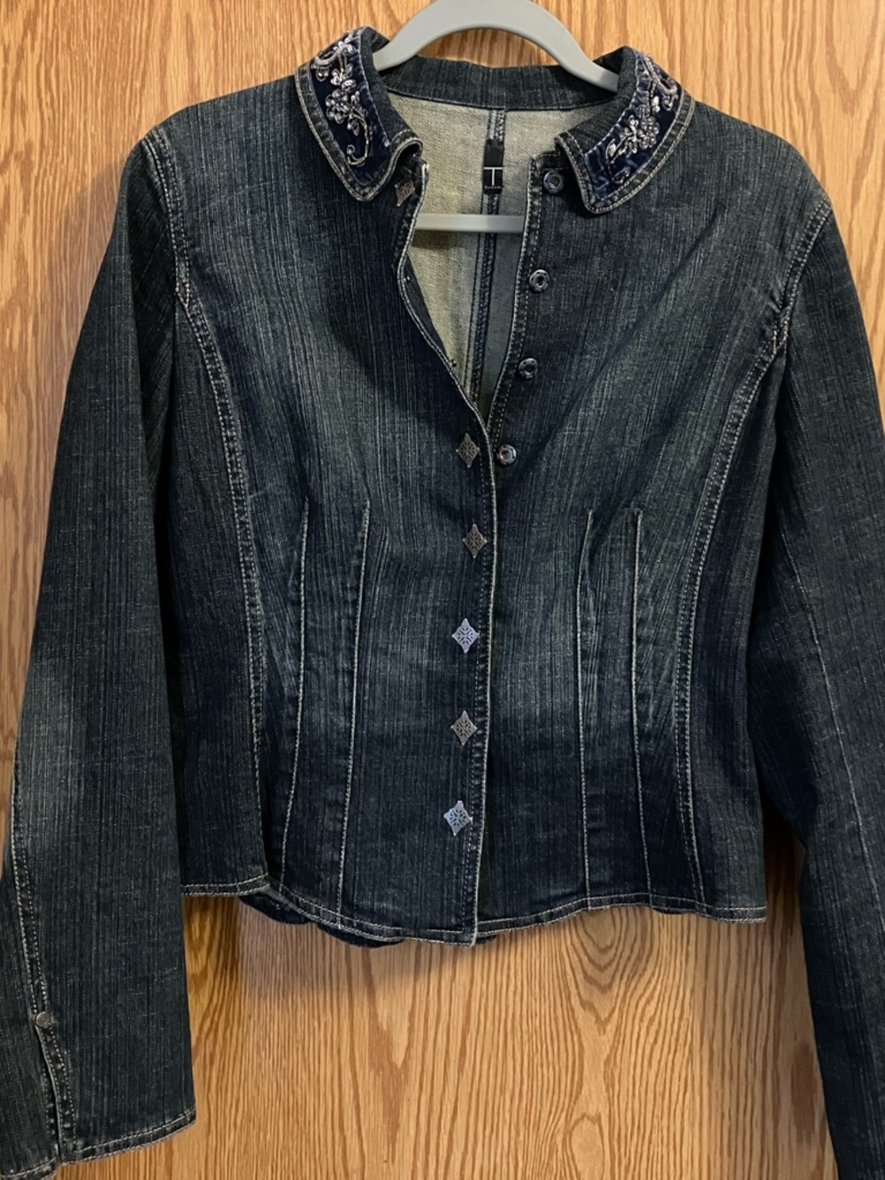 Tahari Medium Long Sleeve Denim Blazer with Embroidered Blue Velvet Collar
